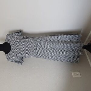 Ann Taylor lightweight knit dress Black & White Size L